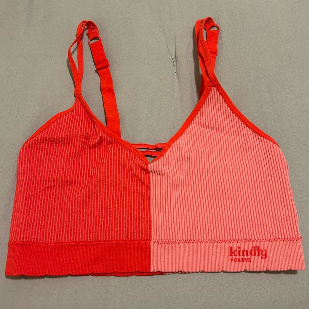 Kindly Yours Seamless Pullover V-Neck Bralette